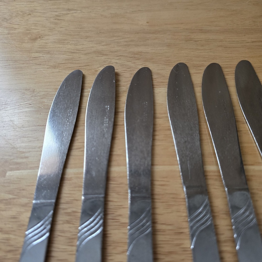 Set of 7 Stainless Steel Dinner Knives 8.5" Unbranded China Swirls/Wavy Flatware - Picture 6 of 8